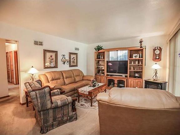 3rd image of 7244 Waterford Dr
