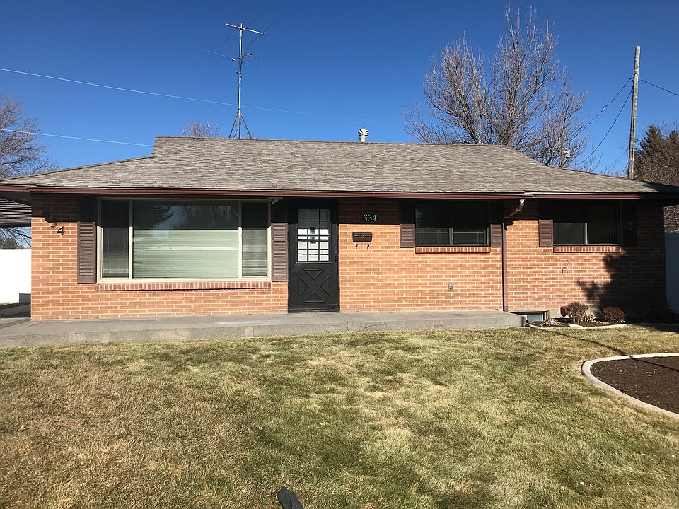 1st image of 634 Crestview Ave