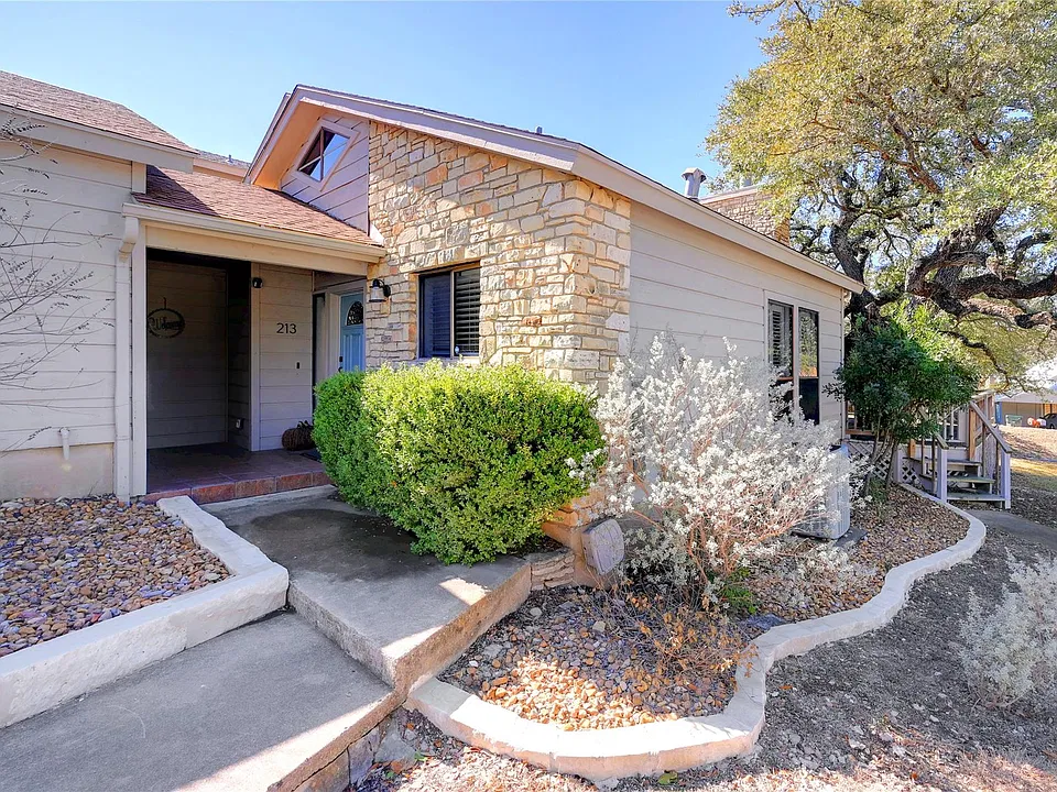 213 Overlook Ct