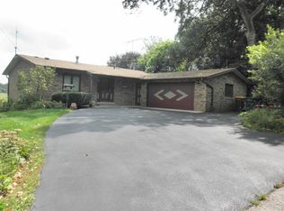 4508 Wildwood Dr, Crystal Lake, IL 60014