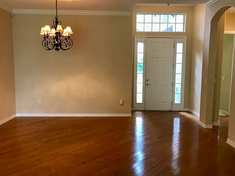 538 Newhall Ln — Photo 5
