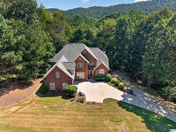 2nd image of 30 Bellerive Cir