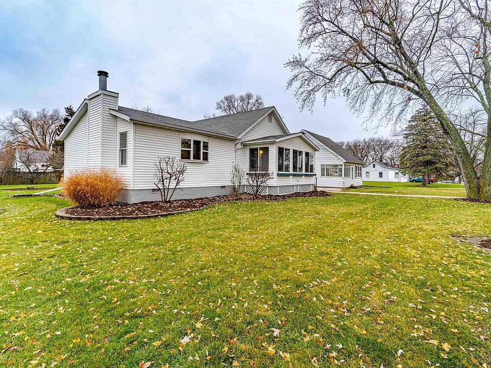 113 Center St, Creve Coeur, IL 61610 MLS PA1246983 Zillow