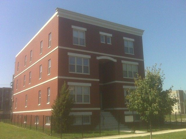 1st image of 6220 S Kenwood Ave APT 1N