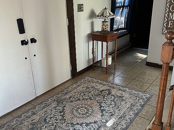 2nd image of 6 Longview Ln