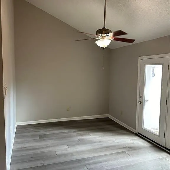 1923 Cheatham Woods Dr SW — Photo 4