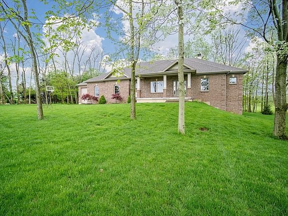 3rd image of 4773 Justin Ct