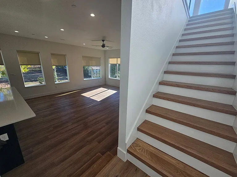 2139 Mail Ave #101 — Photo 12