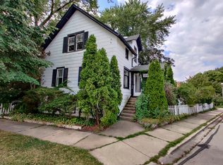 596 S Euclid Ave, Elmhurst, IL