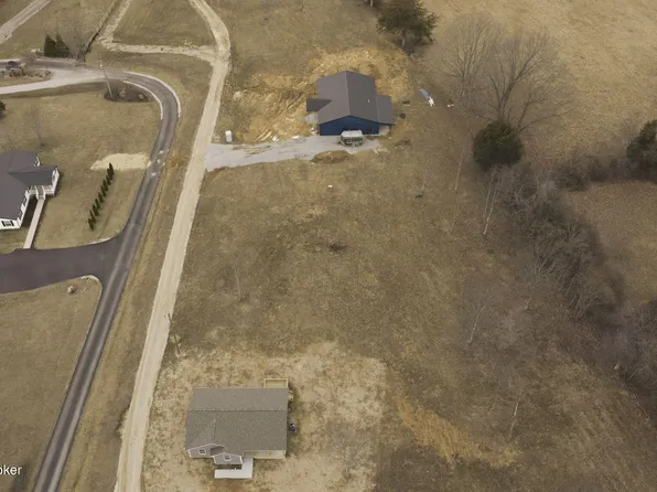 60 Tyler Ridge Dr, Clarkson, KY 42726