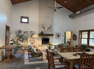 714 W Live Oak St, Fredericksburg, TX 78624