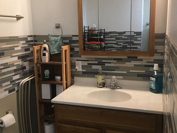 4th image of 369 Park Way #1