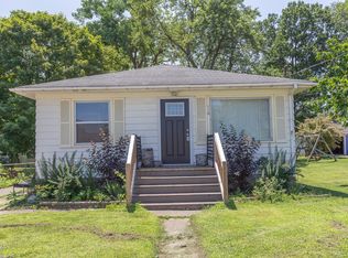 116 School St NE, Comstock Park, MI 49321