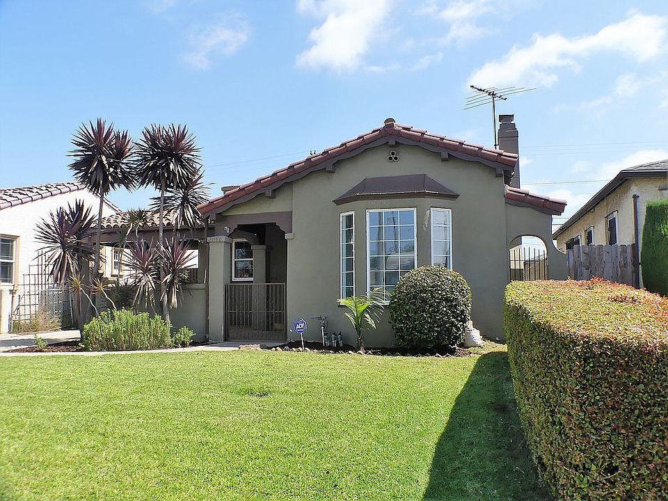 1st image of 2050 W 85th St