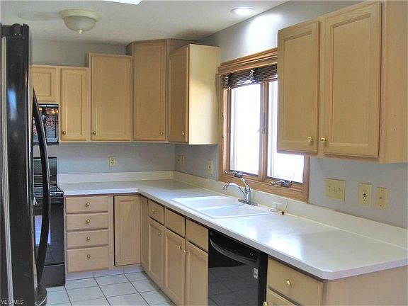4th image of 6272 Hollow Ln