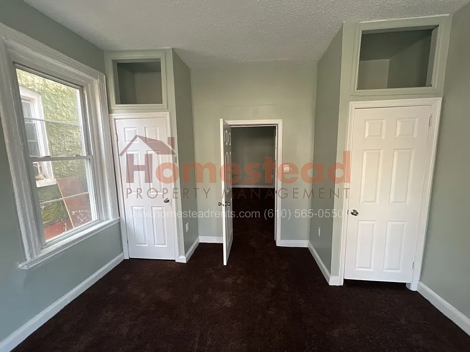 329 S. 5th St