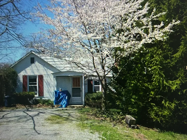 1703 Butternut Rd — Photo 6