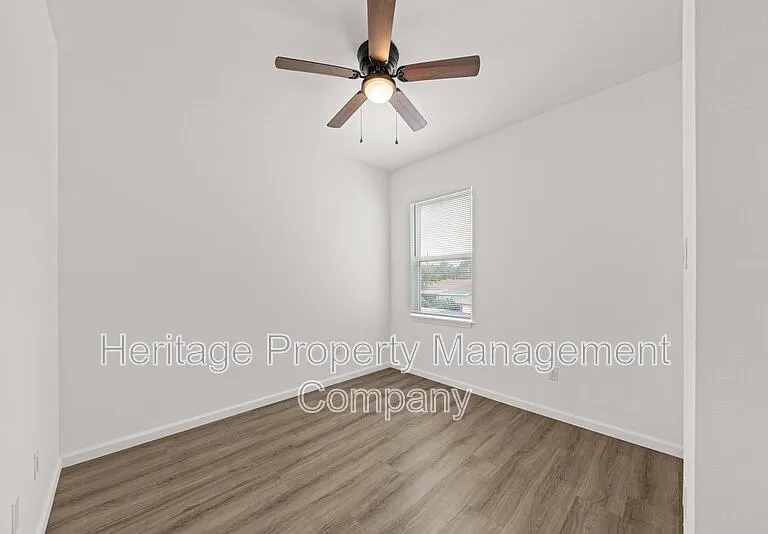 323 Gabriel #1-unit 201 — Photo 15