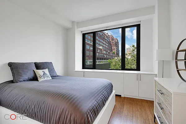 Rented by CORE | media 3