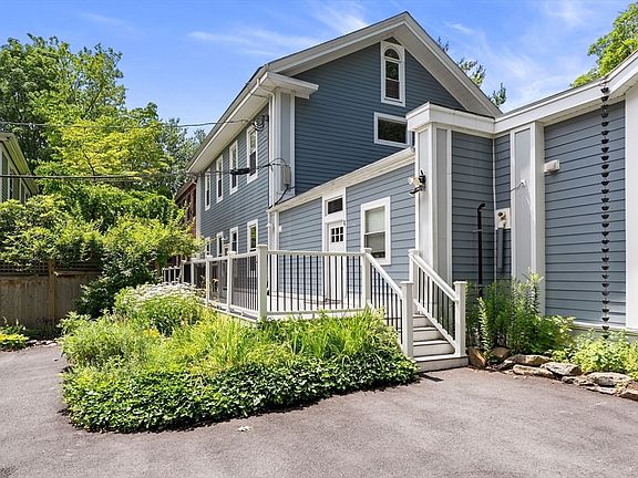 3rd image of 329 Lamartine St #5