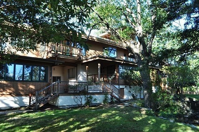 1st image of 1095 S Mountain Ave
