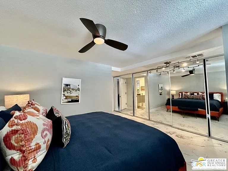 515 Desert Lakes Dr — Photo 28