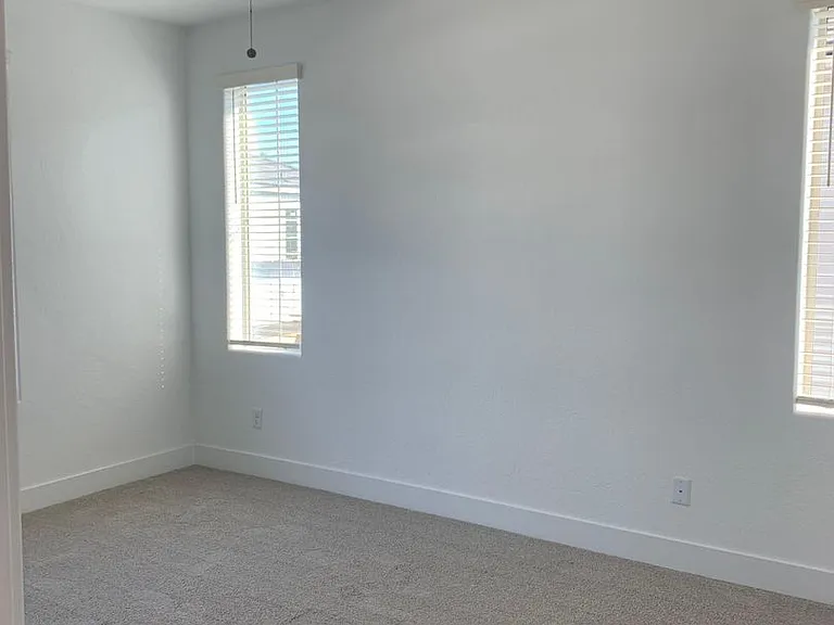 490 W Mahogany Ln — Photo 34