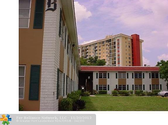 1st image of 1950 N Andrews Ave APT 219