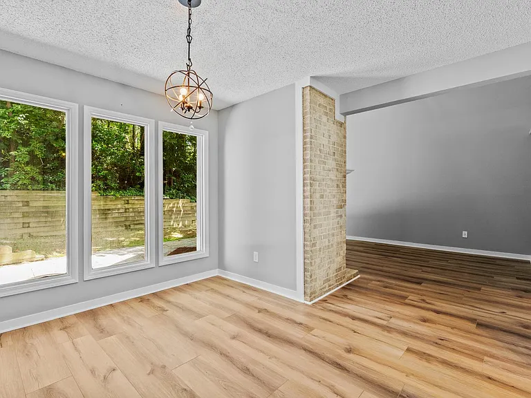 302 N Lindell Rd #C — Photo 7