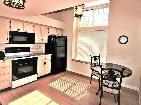 4th image of 5086 Lord Alfred Ct