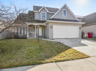 1316 W Ridge Ln, Champaign, IL 61822