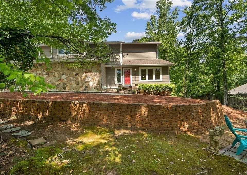 1st image of 5080 Nesbit Ferry Ln