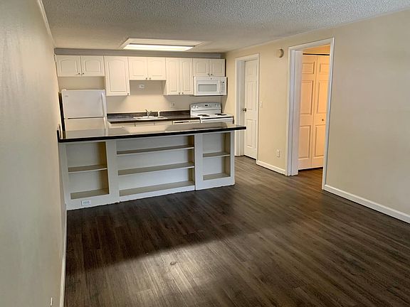 2nd image of 4077 E Michigan St #4077