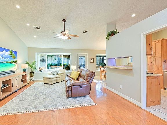 4th image of 11505 Wiginton Dr