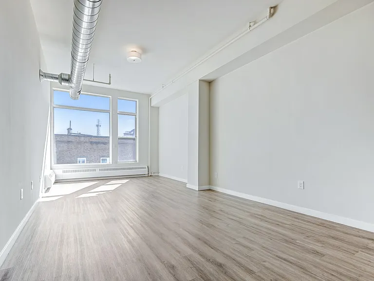 Welcome to Luckey Platt, where modern design meets spacious living. Enjoy an open layout flooded with natural light, perfect for personalizing your space. Don't miss out on this unique opportunity; schedule your tour today!