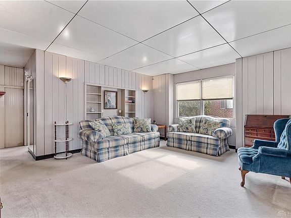 4th image of 1788 Woods Dr