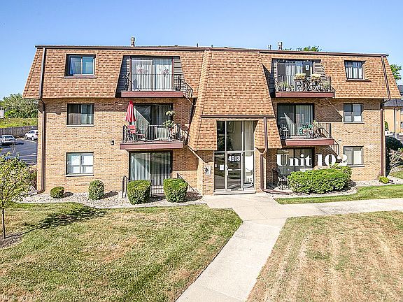 2nd image of 4913 W 109th St APT 102