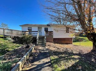 172 Crestwood Dr, Honaker, VA 24260