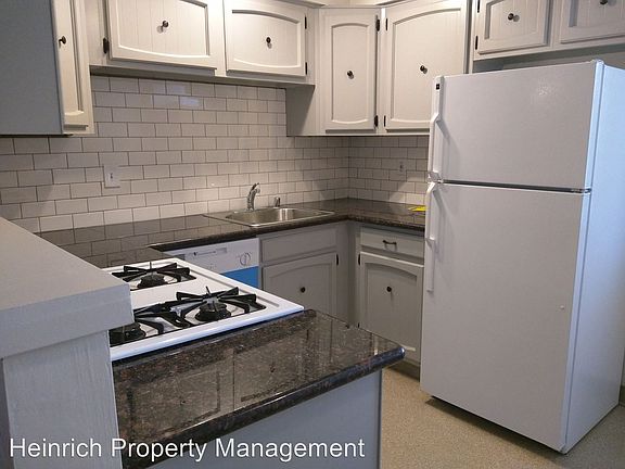 4th image of 3810 H St APT 10