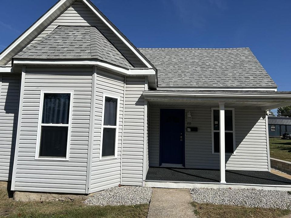 1st image of 715 Jefferson Ave