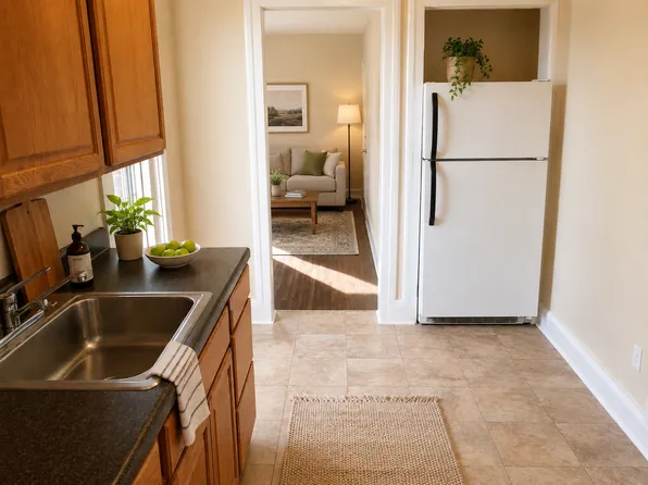 201 S Spruce St APT 2, Birdsboro, PA 19508