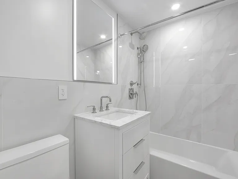 165 E 66th St #5H — Photo 7