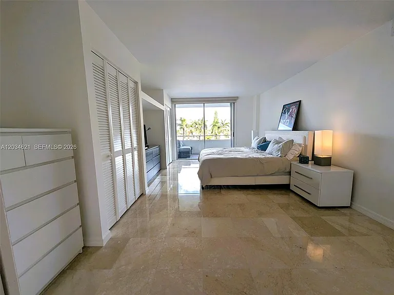 5161 Collins Ave #518 — Photo 19