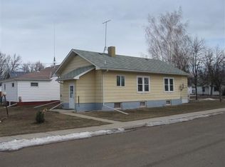 1037 Indiana St, Chinook, MT 59523