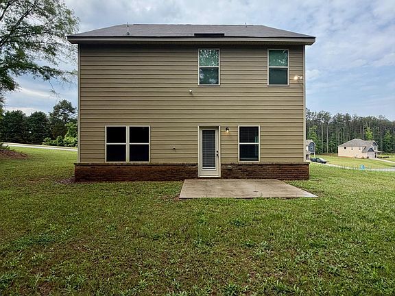 2nd image of 104 Armory Creek Dr