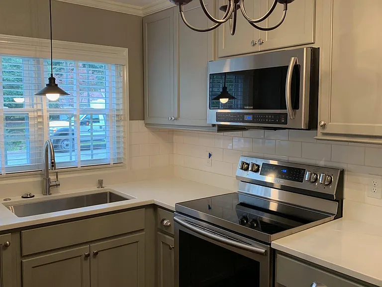 1485 Maryland Ave — Photo 4