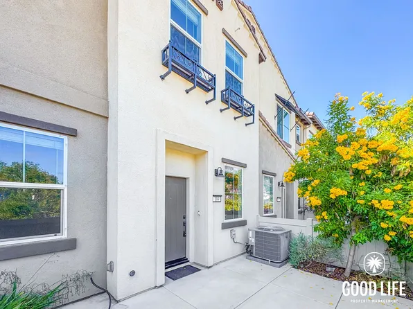 131 Avenida Chapala #104, San Marcos, CA 92069
