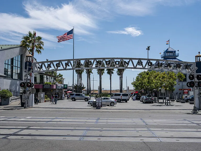 The dining, shopping and entertainment options in Jack London Square are endless