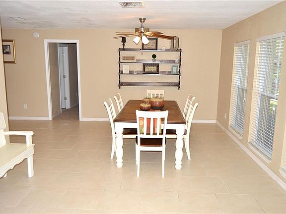5th image of 3521 Seaford Ln