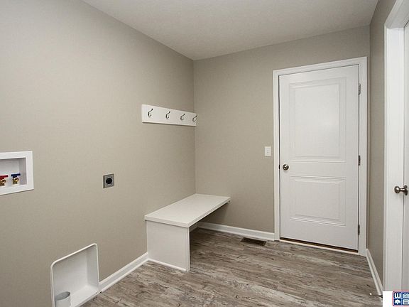 4th image of 7410 Isidore Dr